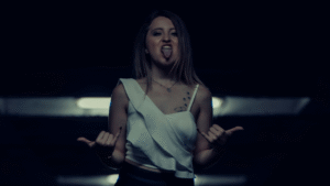 The Connection Between Confidence and Body Language