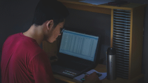 Maintaining an Active Lifestyle While Working at a Desk