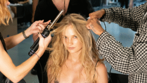 The Rise of AI Stylists: Are Human Fashionistas Obsolete?